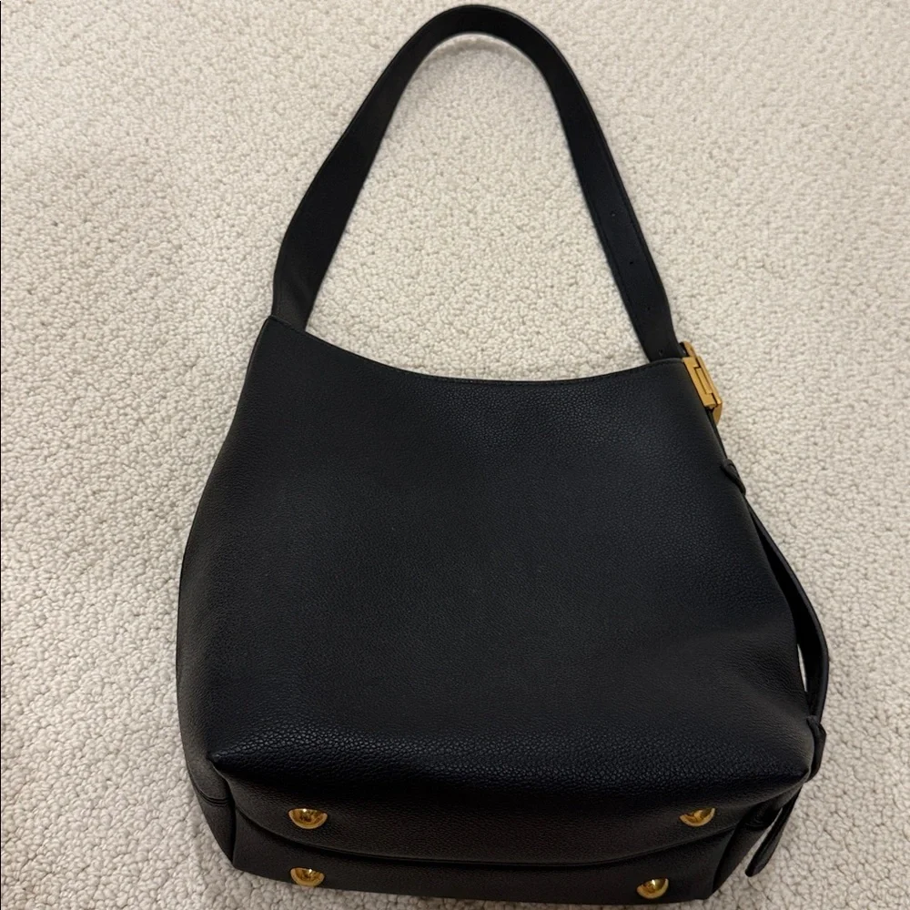 Black low key hobo LV - Picture 4 of 16